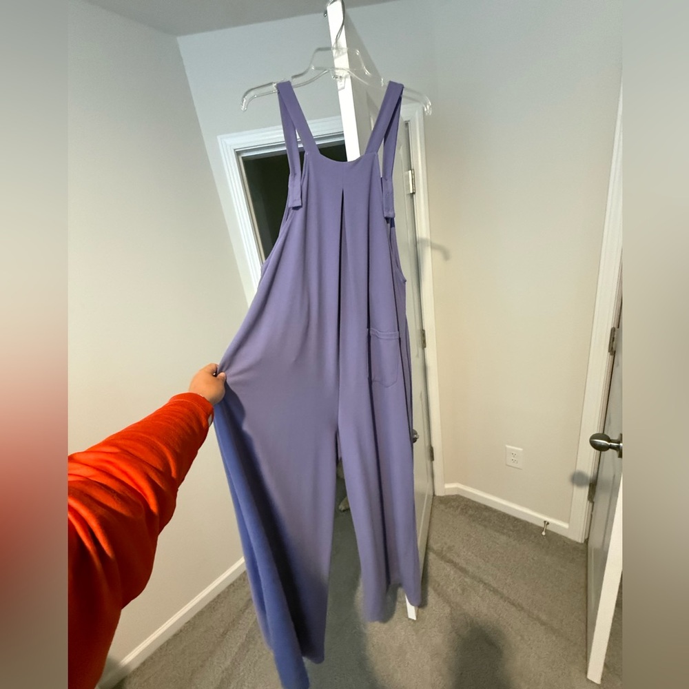 Halara jumpsuit - Picture 4 of 4